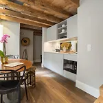 Ξενοδοχείο Dare House