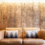 Ξενοδοχείο Dare House