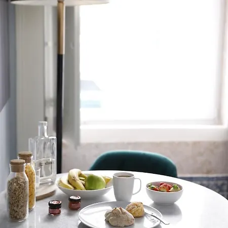 Dare House 4* Лиссабон