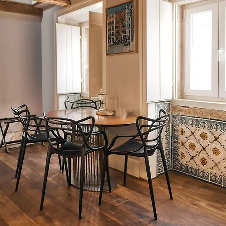 فندق Dare House 4*