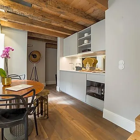 Отель Dare House 4*